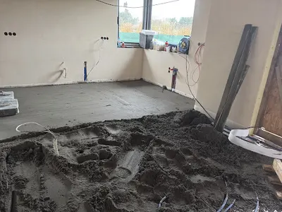 Katafiasz POSADZKI TYNKI MASZYNOWE